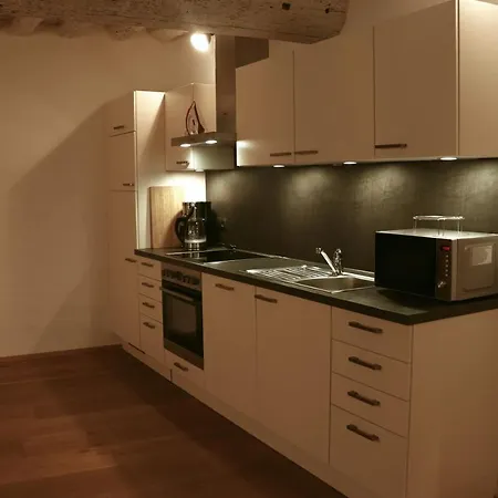 Stilvolle Wohnung Auf 50 M² Mit Parkplatz Und Wifi Kraiburg am Inn Exterior photo